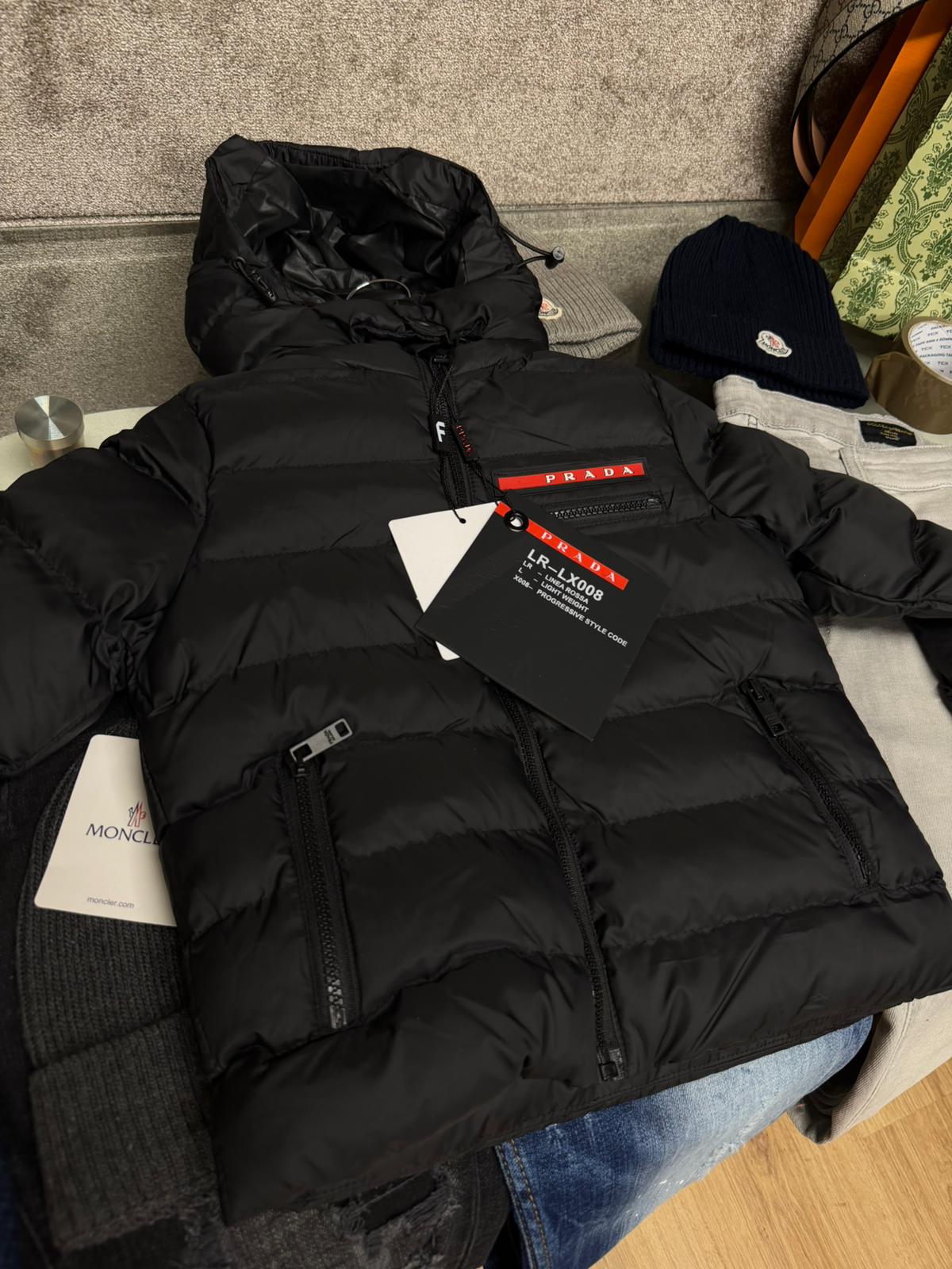 WhatsApp_Image_2025-12-02_at_18.42.44_8 Prada Re-Nylon Kids Jas - Afbeelding 1