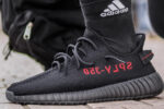 Yeezy Boost 350 V2 Bred - Afbeelding 7