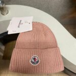 Moncler Classic Muts - Pink