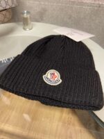 Moncler Classic Muts - Black