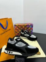 Louis Vuitton Run Away Sneakers - Afbeelding 2