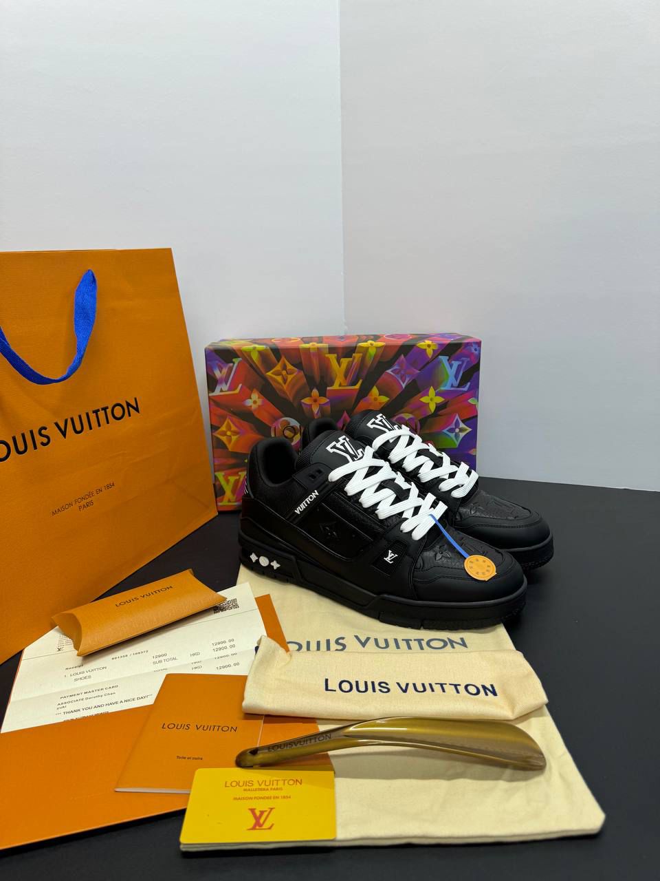 rn-image_picker_lib_temp_e17f0422-7ac6-457e-8da9-40df1d057b2f Louis Vuitton Trainers - Black Leather - Afbeelding 1